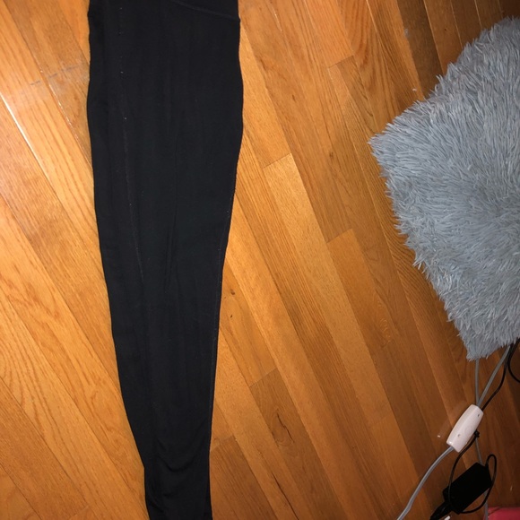 All Black Athleta Leggings!! - Picture 4 of 5